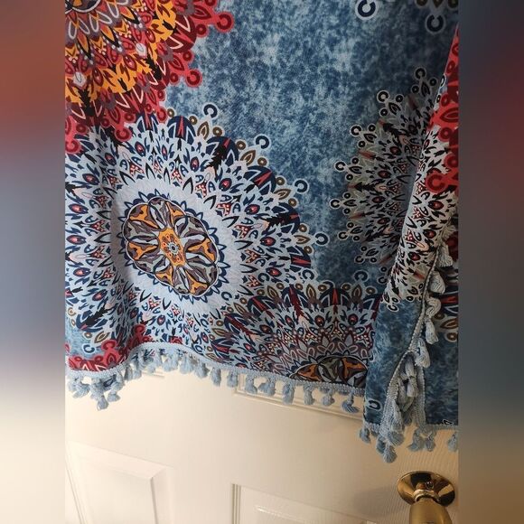 Yincro 8 Blue Multicolored Mandala Print Coverup Swimsuit V-neck Women's Top - Picture 6 of 10